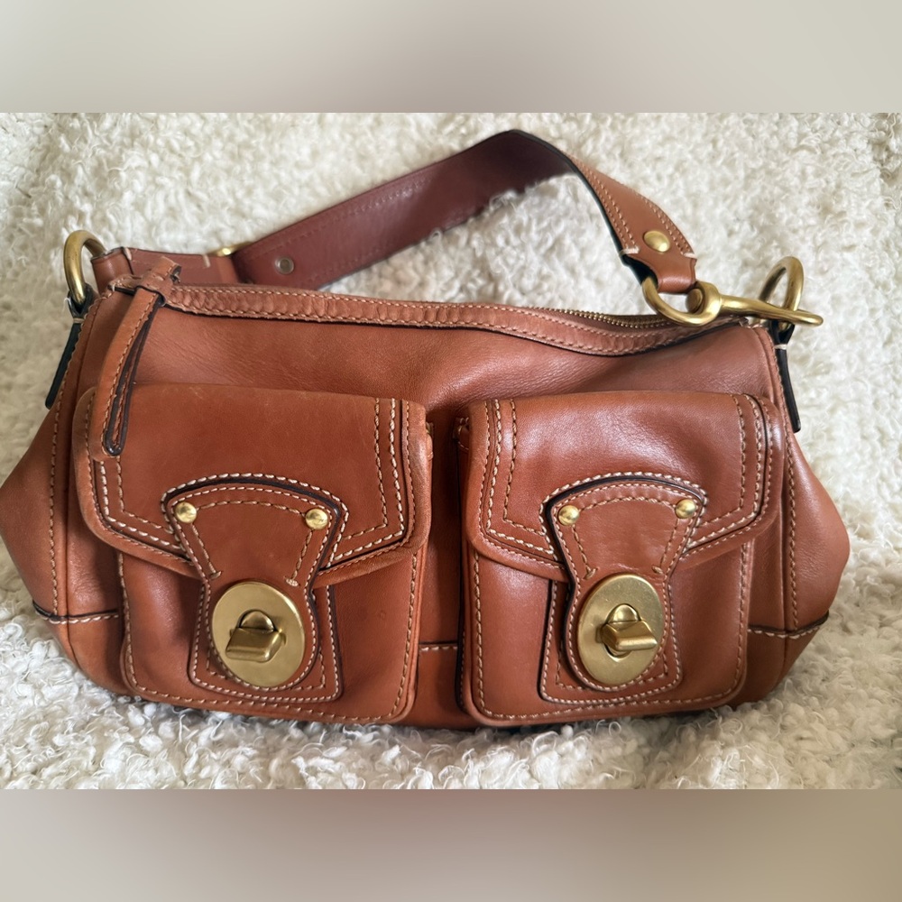 RARE COACH LEGACY 65th Anniversary.  Butterscotch Double turn lock - Picture 2 of 9